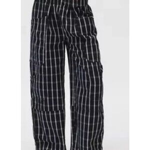 BDG Cargo Pants Women's Small Black Plaid Windowpane Wide Leg Elastic Waist
